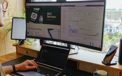 El Set-up Perfecto para el Teletrabajo: Laptops, Monitores y Periféricos en Alquiler